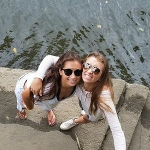 Meet your Posher, Emma